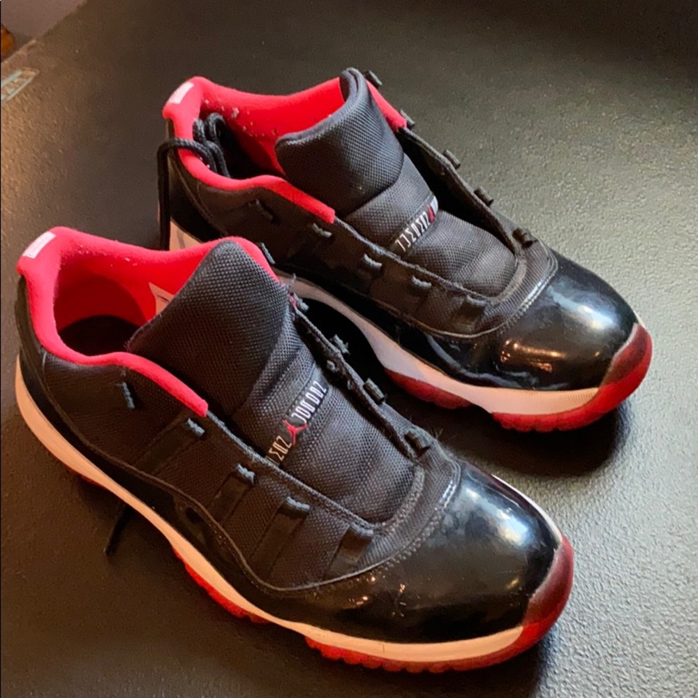 Bred Jordan 11 Low